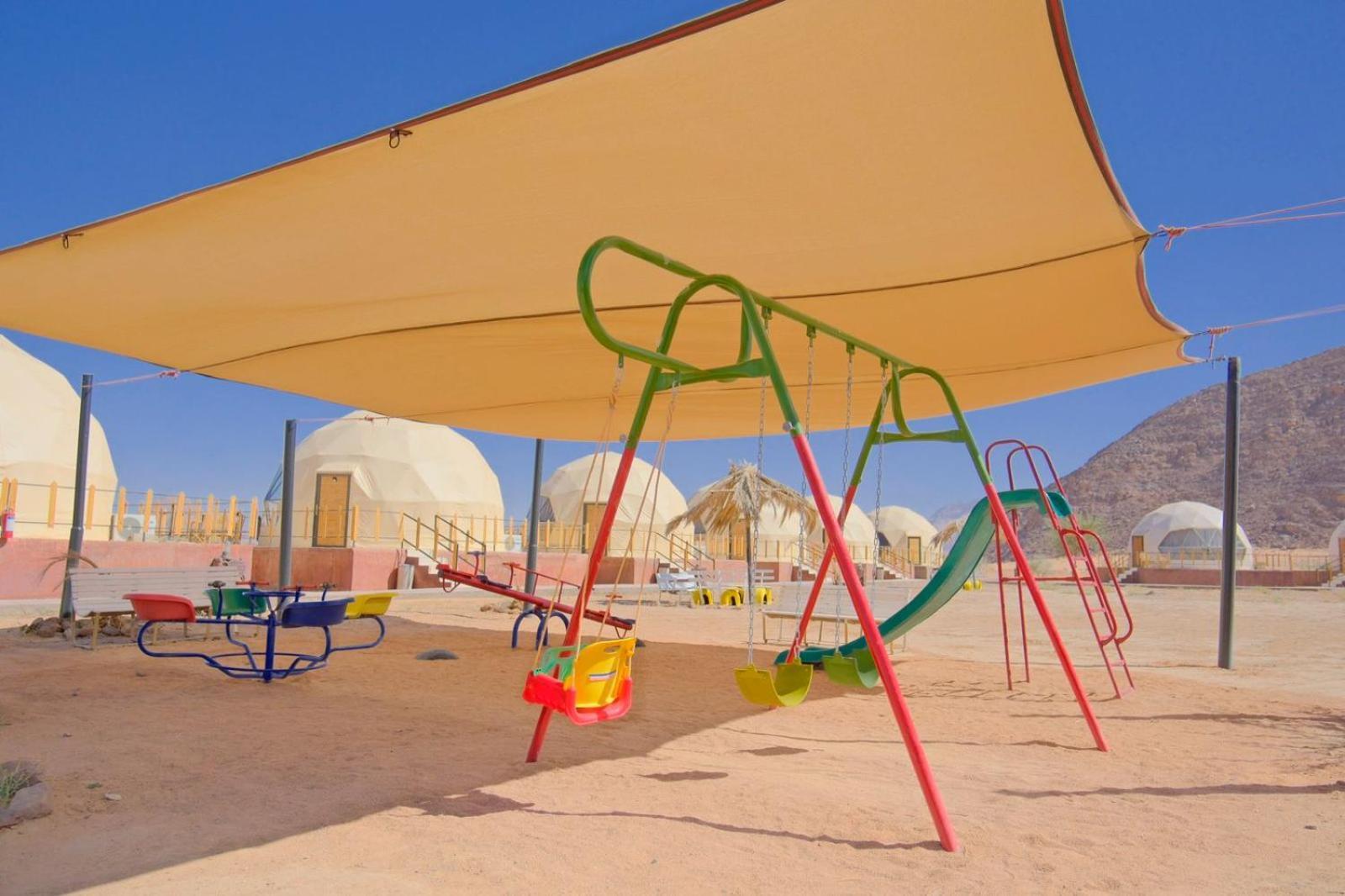 Adel Rum Camp Bubbles Wadi Rum Exterior foto